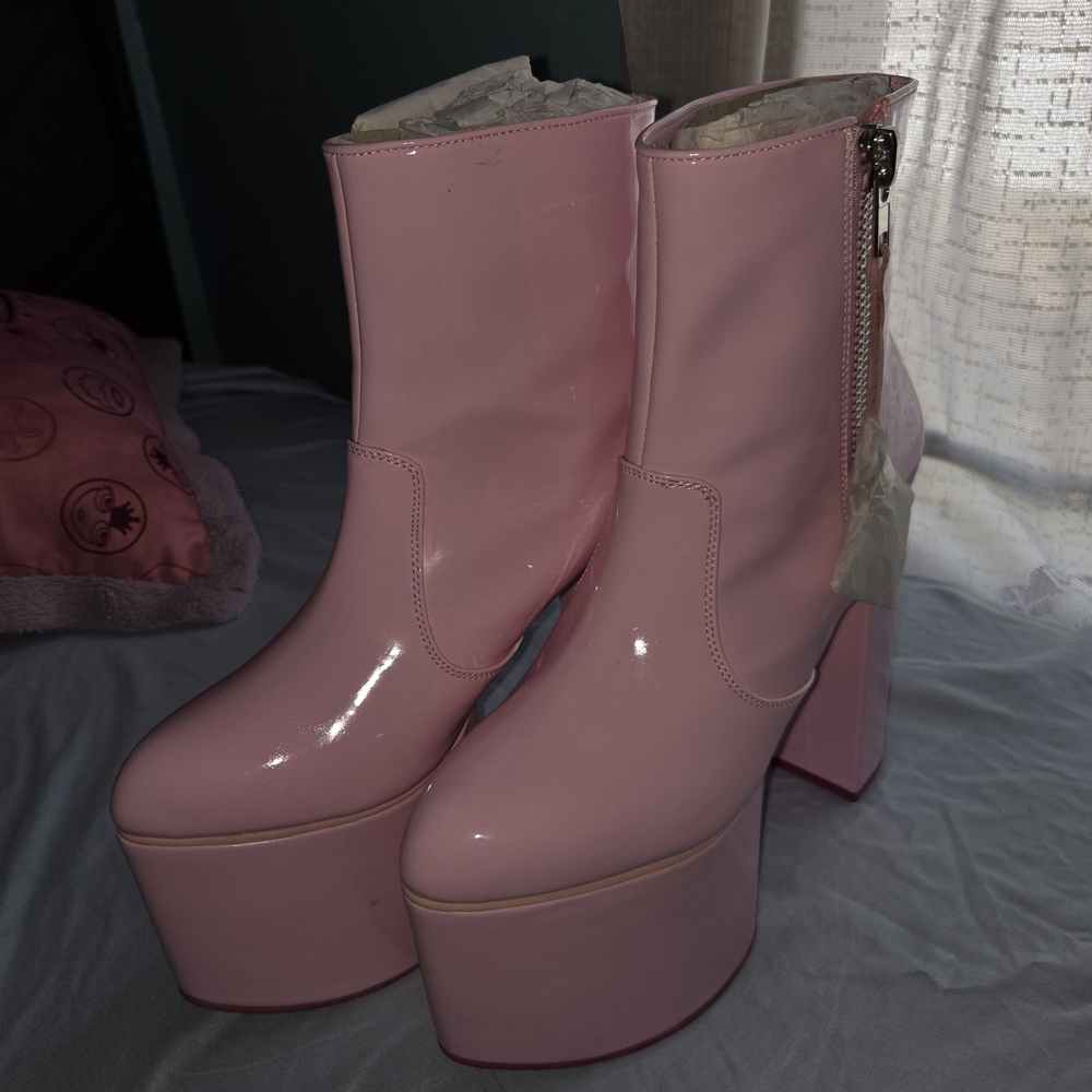 Sugar Thrillz Light Pink Platform Boots - Picture 4 of 4